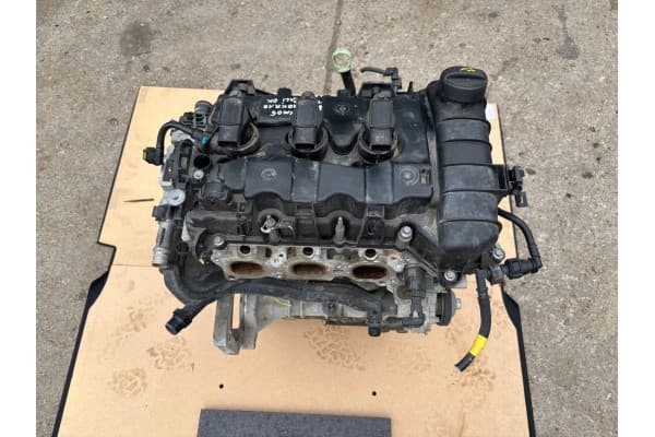 Motor Peugeot 208 II HM05 10KRAB 1.2 Vti usado 5