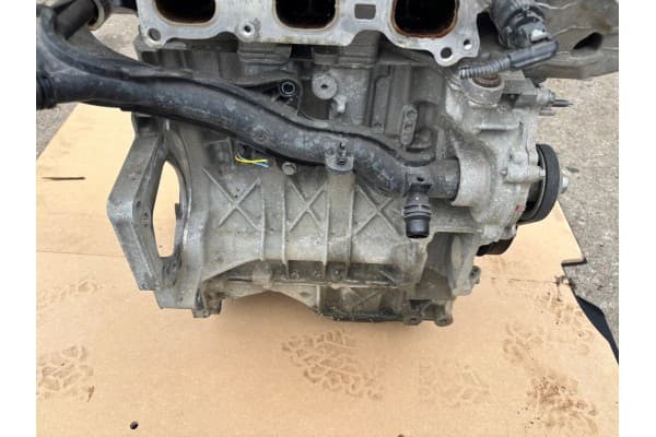 Motor Peugeot 208 II HM05 10KRAB 1.2 Vti usado 7