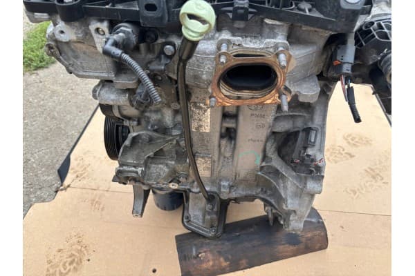 Motor Peugeot 208 II HM05 10KRAB 1.2 Vti usado 9