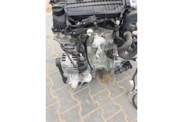 Motor Opel Corsa F 1.2 10V Psa usado 6