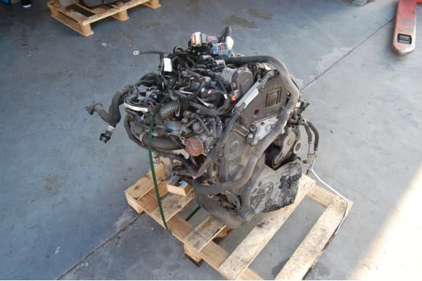 Motor Peugeot 208 Citroën C3 1.4 HDI 8HP 10FDBW usado 2