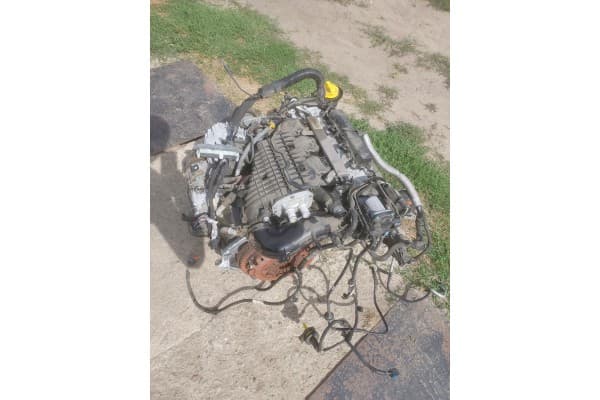 Motor completo Renault Twingo 0.9 TCe H4BF453 usado 2