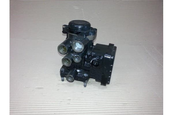 Válvula Ebs Man K020623 81523016213 usado