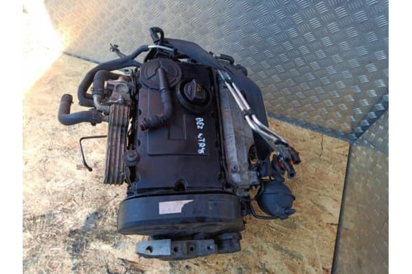Motor diésel Audi A3 8P 2.0 TDI Azv usado 3