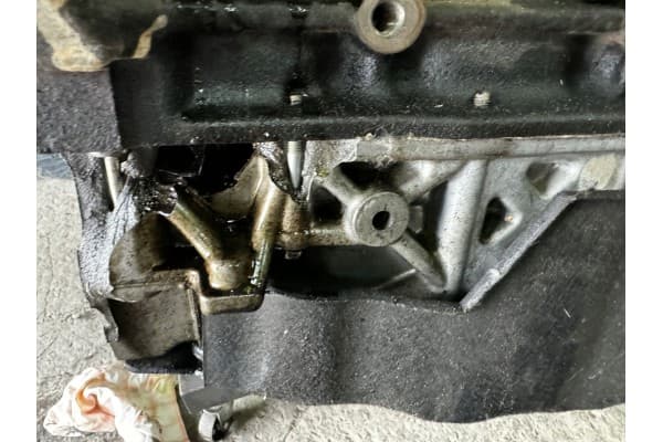 Motor Mazda 2.2 R2AA Dañado usado 2