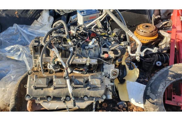 Motor 5,7 Hemi para Dodge Ram usado 3
