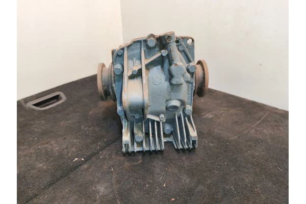 Diferencial trasero BMW Z4 E85 E86 7550506 usado 7