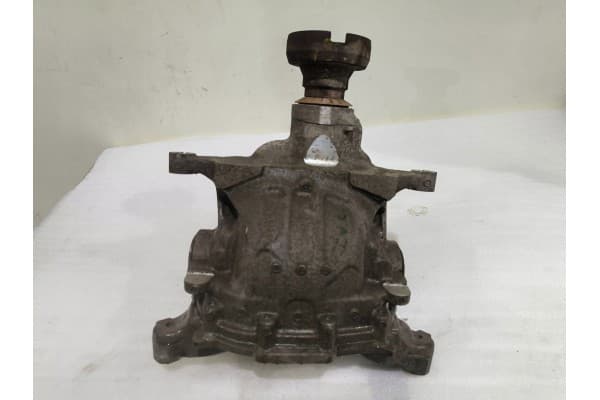 Diferencial trasero Ford Mustang VI JR3W4017AA usado 2