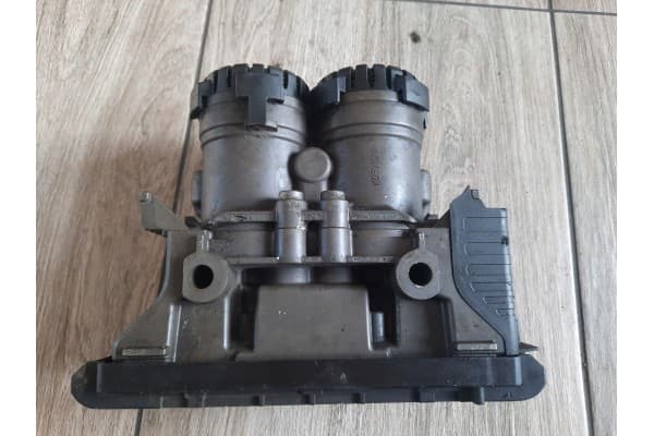 Válvula Ebs Trasera para Renault Gama Range T usado 2