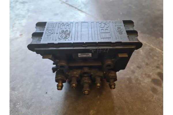 Válvula Ebs Trasera Volvo FL FE Euro 6 usado