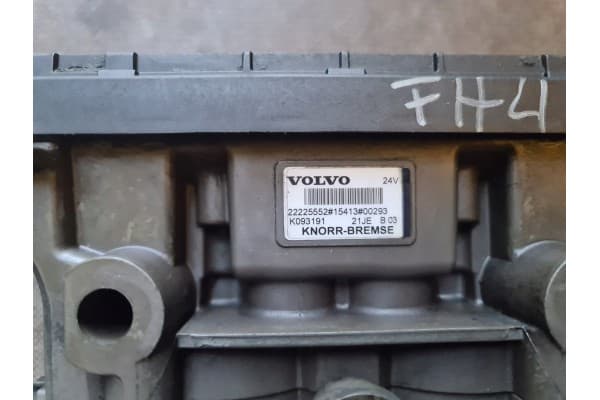 Válvula Ebs Trasera Volvo FL FE Euro 6 usado 3