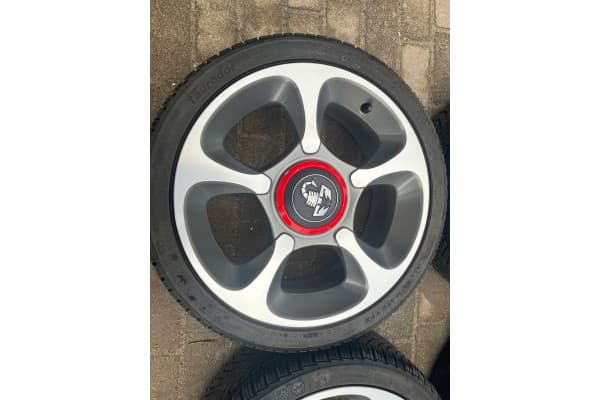 Llantas Fiat 500 Abarth lift 17 205/40 usado 8