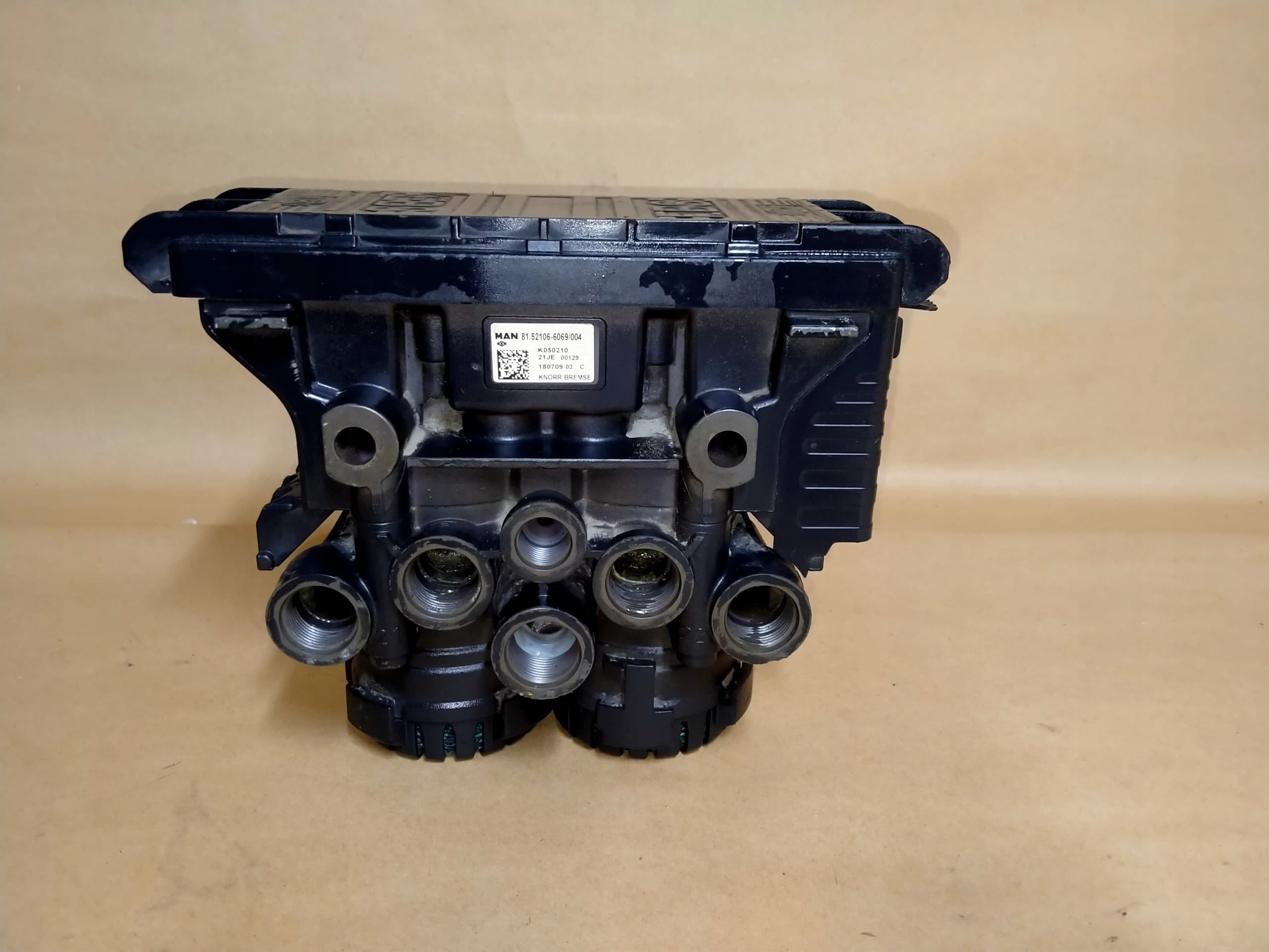 Válvula Modulator Ebs Man Tgx Tgs E6 81521066069 nuevo