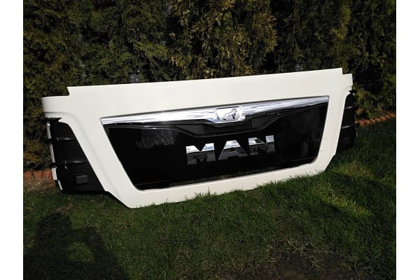 Rejilla frontal Man Tgx Euro 6 sin reparar nuevo