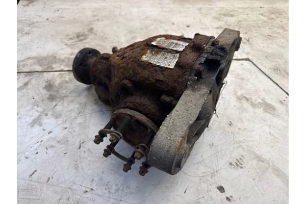 Diferencial trasero BMW Serie 7 E38 1428612 usado 2
