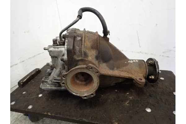 Diferencial Trasero Nissan 200SX S13 1.8i usado 4