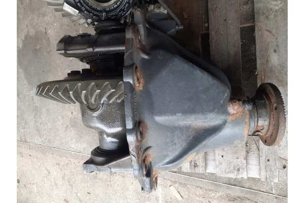 Cartucho de puente Mercedes R440 2.611 usado 2
