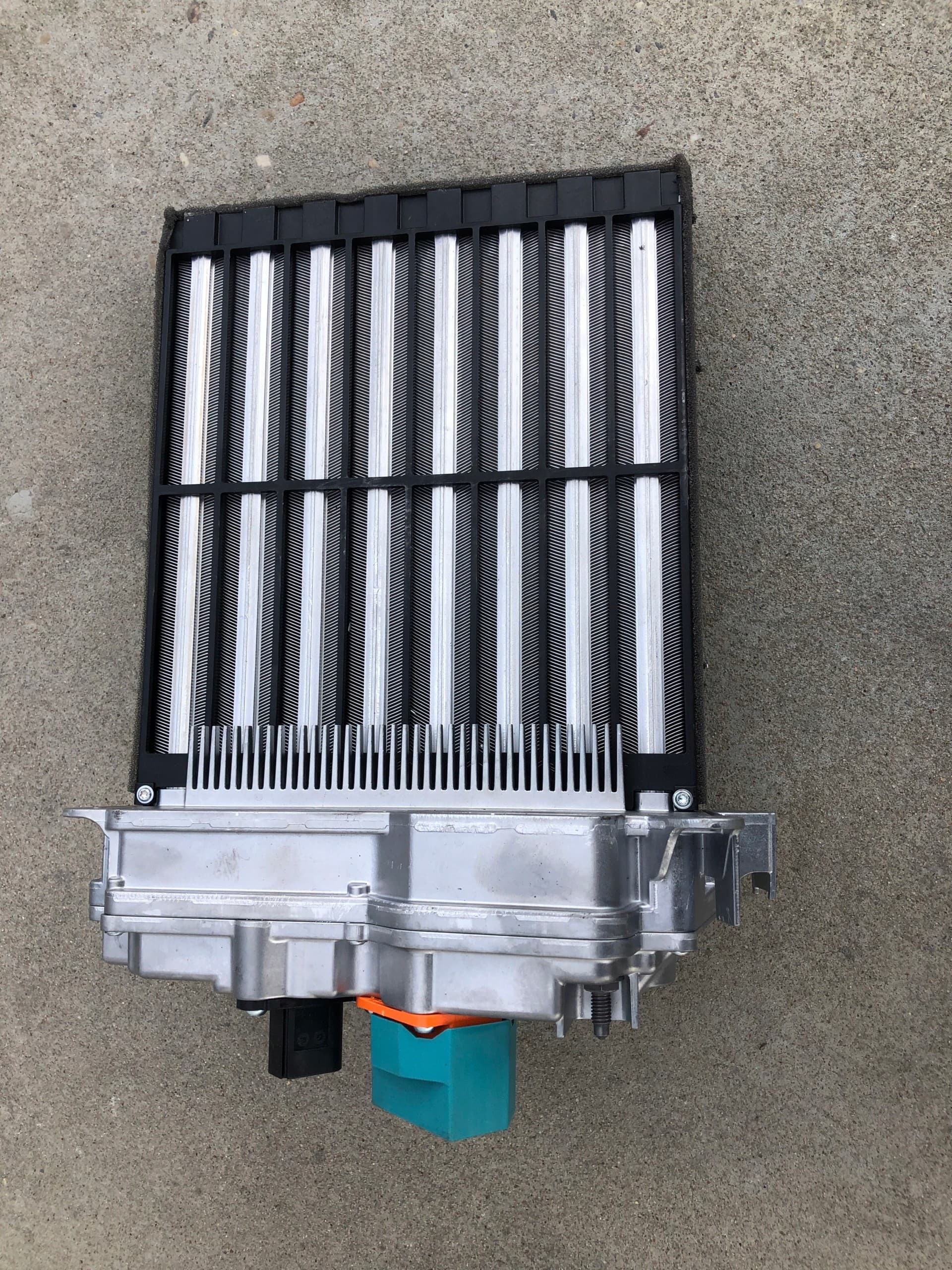 Calefactor Audi VW Skoda 85E819011B nuevo 2