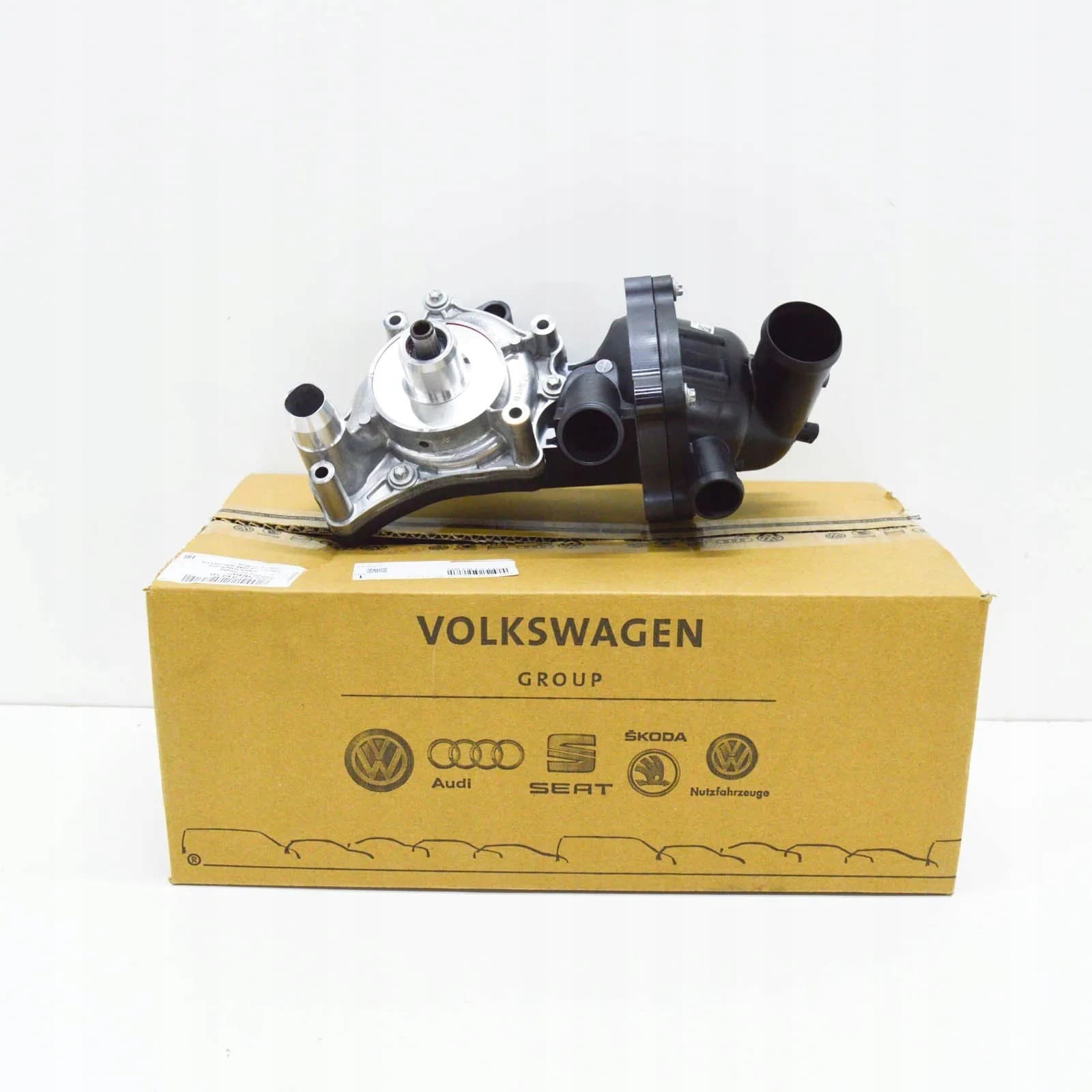 Bomba de Agua Volkswagen Touareg 7L 079121010D Original nuevo