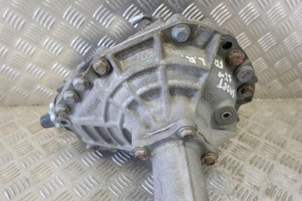 Reductor delantero Land Rover HPLA3017HB 2017 usado 3