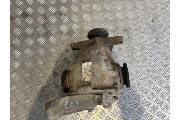 Diferencial trasero BMW 1 E81 E87 7556794 usado 3