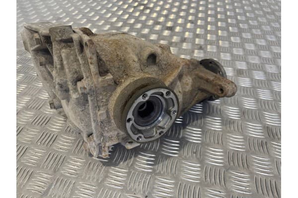 Diferencial trasero BMW 1 E81 E87 7556794 usado 4