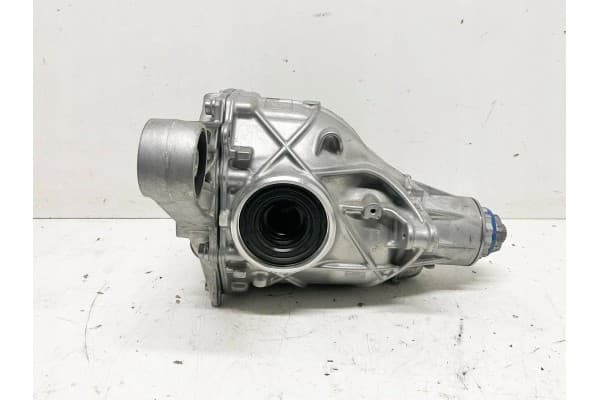 Diferencial trasero BMW X5 G05 8849913 usado 4
