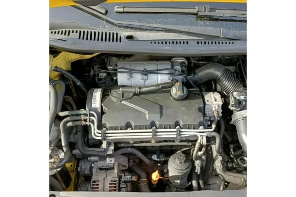 Motor completo 2.0 Sdi Bdk Vag VW Caddy Golf V usado