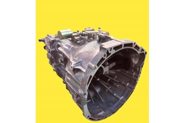 Transmisión Mercedes A1683602500 usado