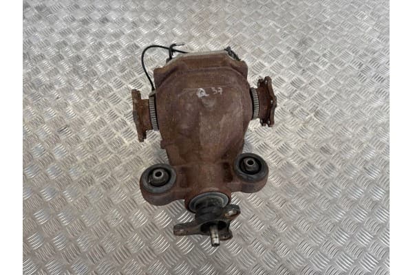Diferencial trasero Infiniti G37 383110C048 usado