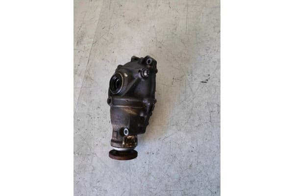 Puente delantero BMW F10 2.47 usado
