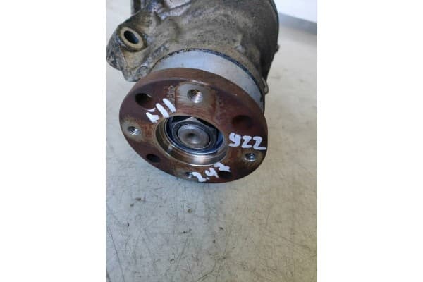 Puente delantero BMW F10 2.47 usado 5