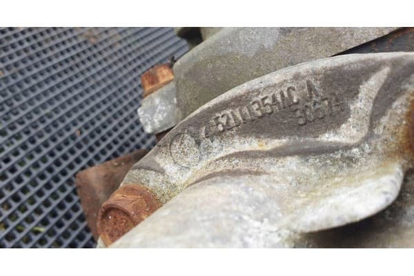 Puente delantero Jeep Cherokee WK 52111354AC usado 5