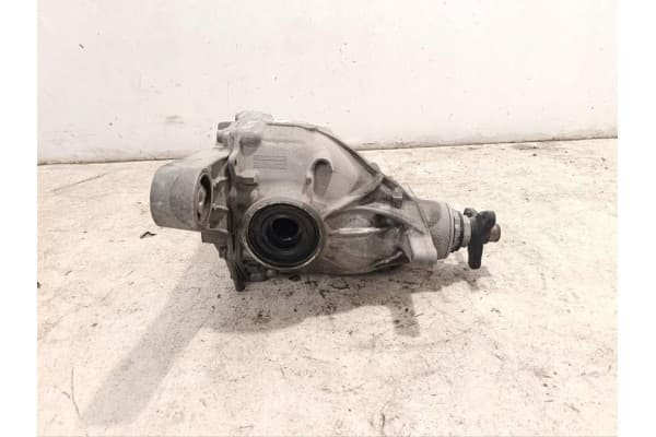 Diferencial trasero 9846369 BMW Serie 7 2021 usado 2
