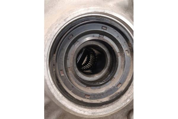 Diferencial trasero 9846369 BMW Serie 7 2021 usado 11