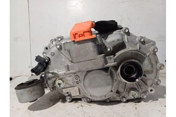 Reductor trasero Lexus NX (Z TZ215X001 2.5L 2024) usado 2