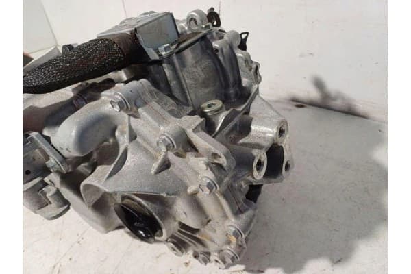 Reductor trasero Lexus NX (Z TZ215X001 2.5L 2024) usado 6