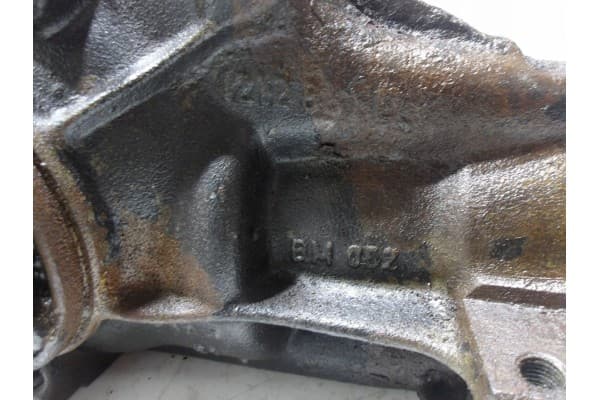 Diferencial Trasero 1212339 BMW E34 usado 5
