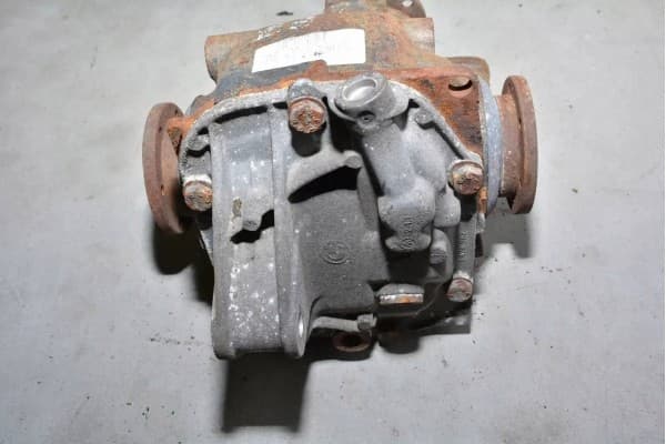 Diferencial trasero BMW Serie 3 E46 1428168 usado 3