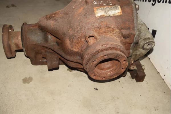 Diferencial trasero BMW Serie 3 E46 7526153 usado 3