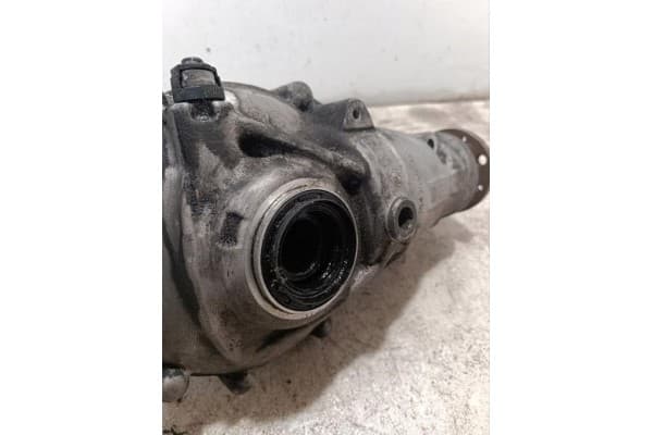 Diferencial delantero 8679973 BMW Serie 7 2021 usado 5