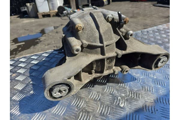 Diferencial trasero Audi Q7 4L 4460310092 usado 11