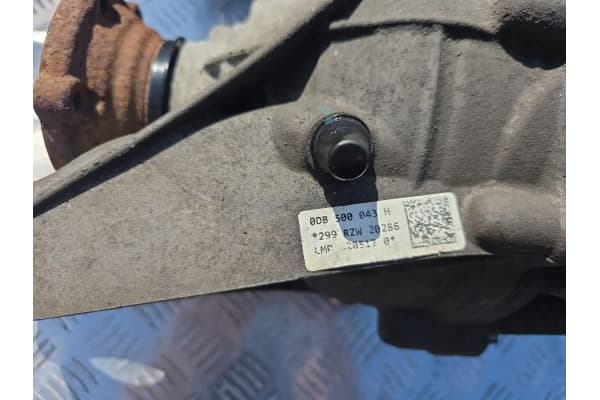 Diferencial trasero Audi A4 S4 B9 0DB500043H usado 3
