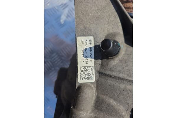Diferencial trasero Audi A4 S4 B9 0DB500043H usado 10
