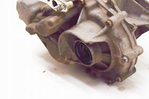 Diferencial trasero Lexus RX 450H 8209048011 usado 6