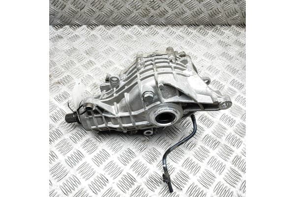 Panel frontal Alfa Romeo Stelvio (949) (2016- ) usado 3