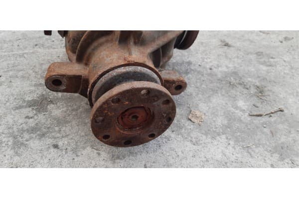 Diferencial trasero grande 3.07 BMW E46 330xi usado 5