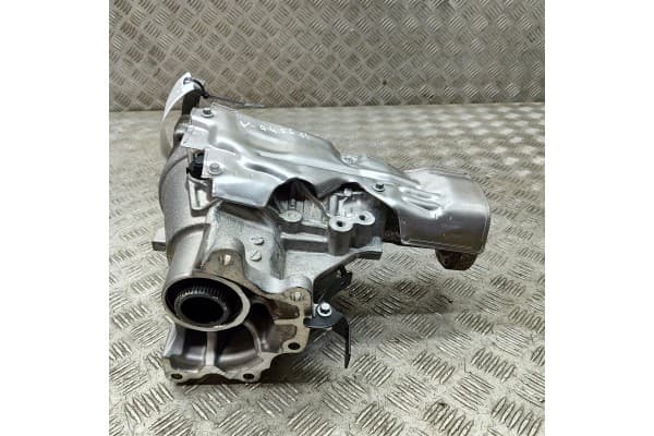Panel frontal 32339091 Volvo XC60 (II 246) (2017- ) usado 2