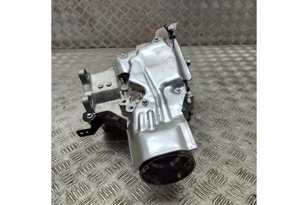 Panel frontal 32339091 Volvo XC60 (II 246) (2017- ) usado 3