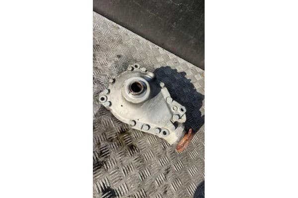 Reductor delantero BMW 323 2021 usado 6